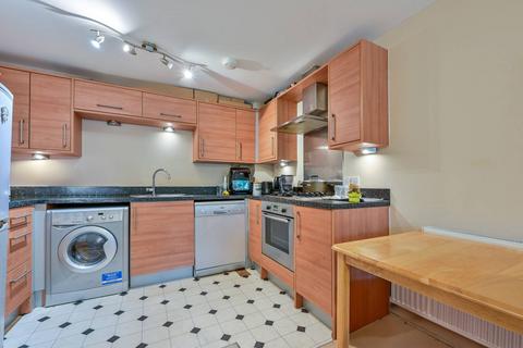 1 bedroom flat for sale, Maybury Road, Woking, GU21