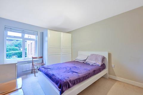1 bedroom flat for sale, Maybury Road, Woking, GU21
