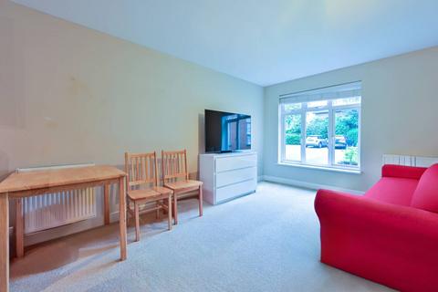 1 bedroom flat for sale, Maybury Road, Woking, GU21