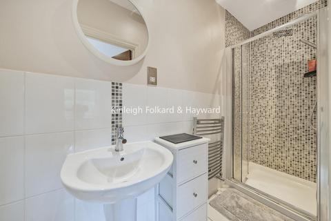 Flat 1, Glebe Knoll, 5 Beckenham Lane, Bromley, BR2 0DA