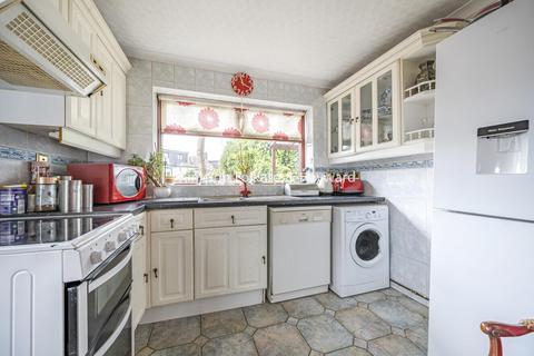 3 bedroom detached house for sale, Brycedale Crescent, Southgate