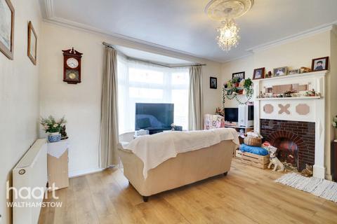 3 bedroom semi-detached house for sale, Hale End Road, Walthamstow