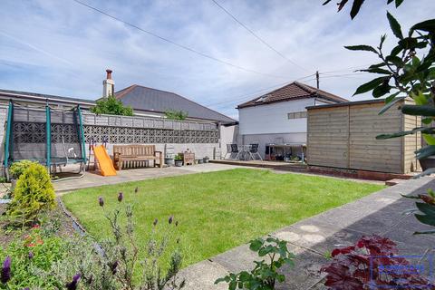 3 bedroom bungalow for sale, St. Margarets Road,  Bournemouth, BH10