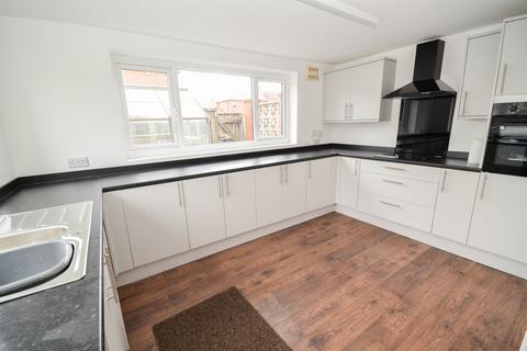 3 bedroom semi-detached house for sale, Neale Street, Fulwell