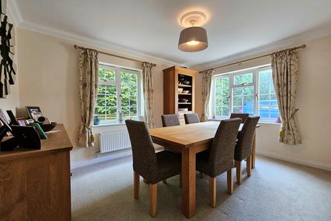 Ascot House Turnpike, Sampford Peverell, Tiverton, EX16 7BN