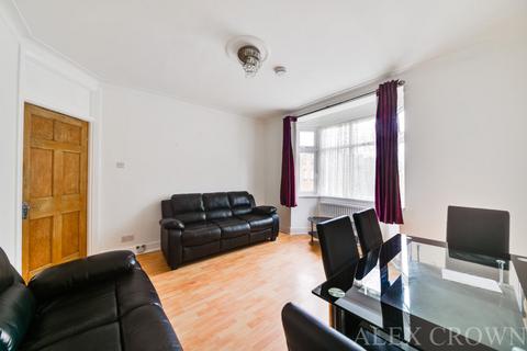 2 bedroom flat to rent, Green Lanes, Winchmore Hill