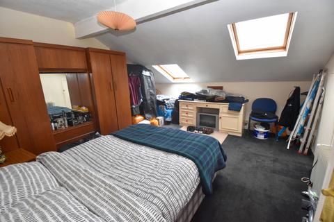 4 bedroom flat for sale, Atkinson Road, Urmston M41