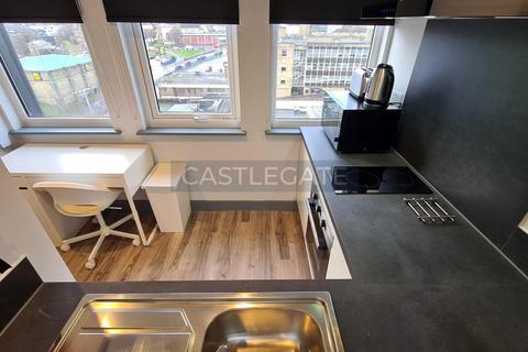 Studio to rent, Renaissance Works, New Street, Huddersfield, HD1 2AT