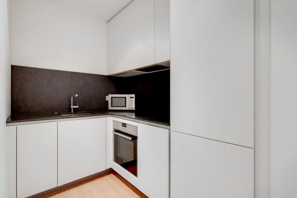 2 Kitchen-1