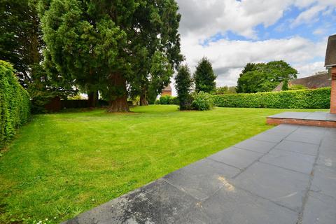 3 bedroom detached bungalow for sale, The Hollies, Hillcrest, Broadway Road, Evesham, WR11 3HG