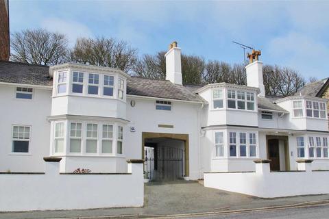 3 bedroom apartment for sale, Swiss Cottage Court, The Beach, Filey