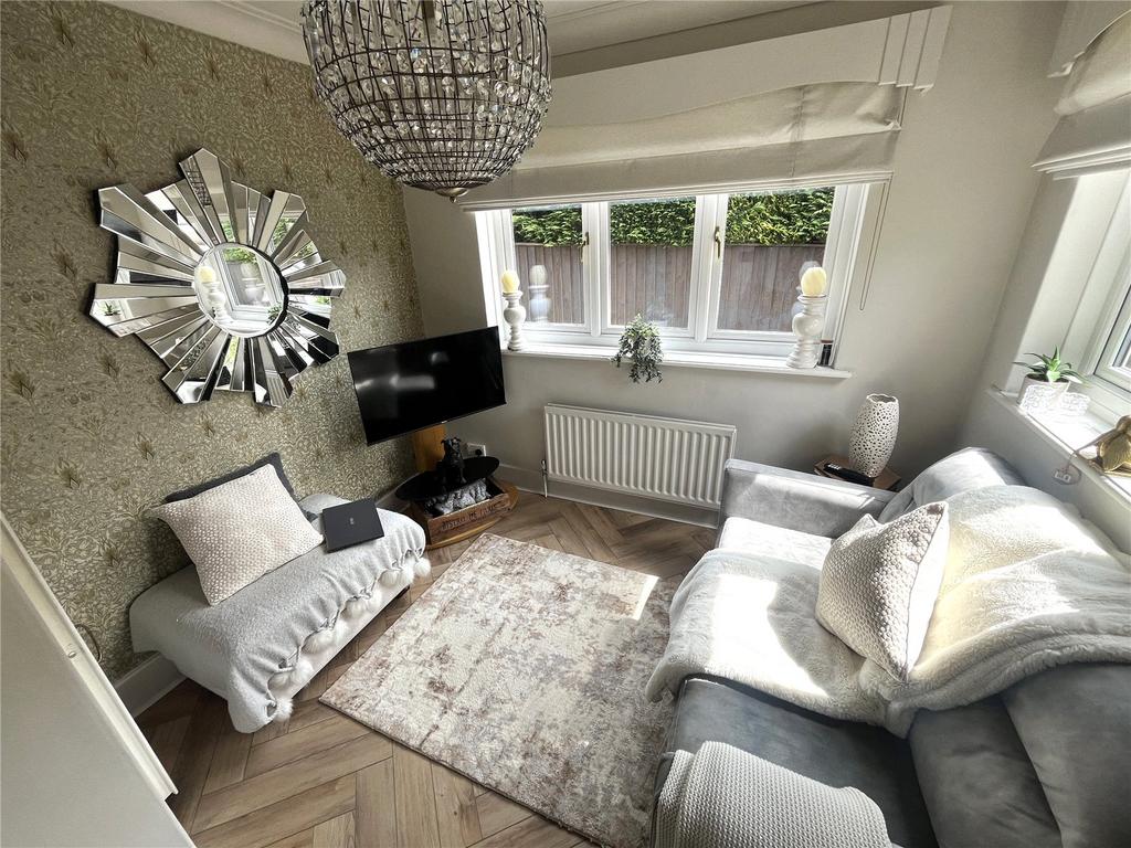 Office/Bedroom 5