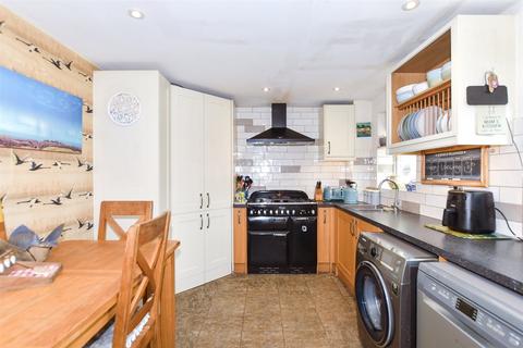 3 bedroom terraced house for sale, Finglesham Court, Maidstone, Kent