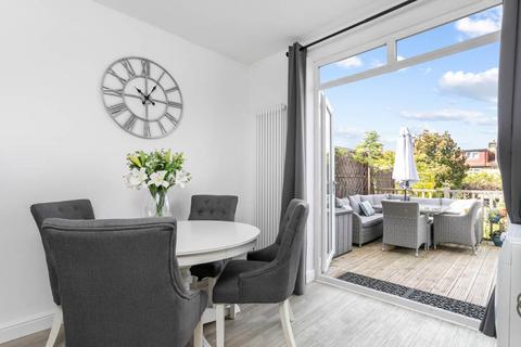 50 Abbotts Crescent, London, E4 9SB