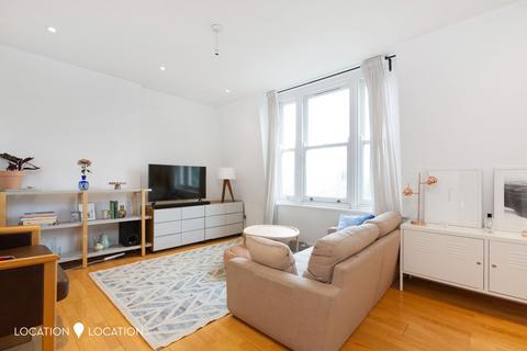 2 bedroom flat to rent, Alkham Road, London, N16