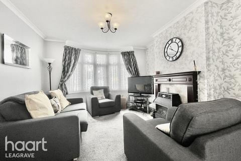 3 bedroom semi-detached house for sale, Dunstable Road, Luton