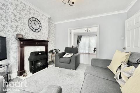 3 bedroom semi-detached house for sale, Dunstable Road, Luton