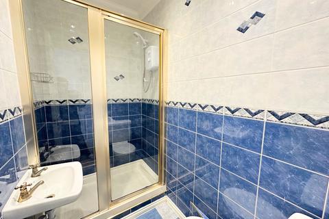 1 bedroom flat to rent, Roxburgh St, Central, Greenock, PA15