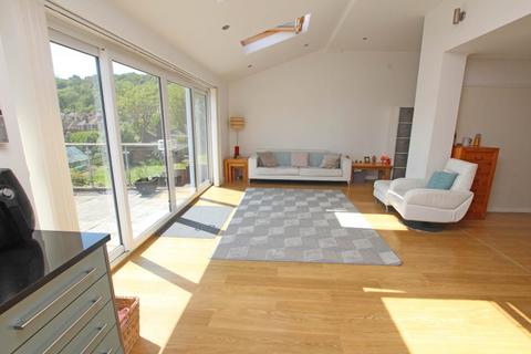 4 bedroom detached house for sale, Peppercombe Road, Eastbourne, BN20 8JH