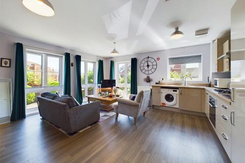 1 bedroom flat for sale, Garratt House, Bolsover Road, Worthing, BN13