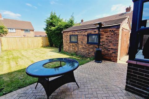 3 bedroom semi-detached house for sale, Gladstone Street, Winsford
