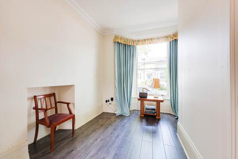 10 Cambridge Road, Southend-on-sea, SS1 1ET
