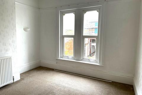 2 bedroom flat to rent, Dagmar Road, Exmouth EX8