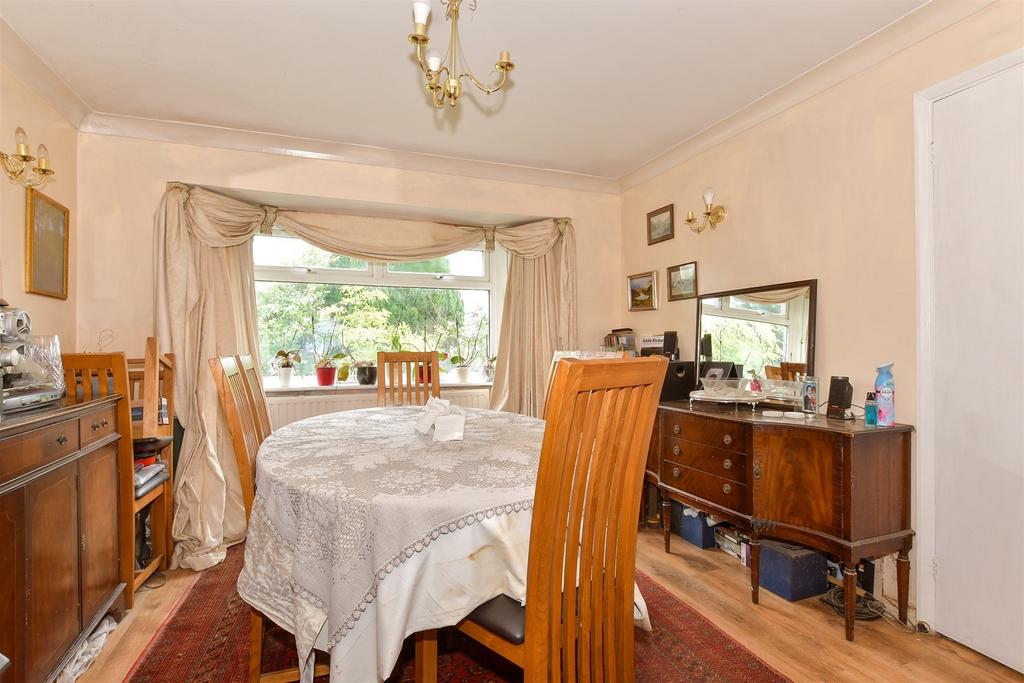 Dargets Road, Walderslade, Kent 4 bed semidetached house for sale £