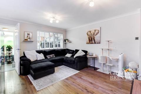 9 Bradbourne Way, Pitsea, Basildon, SS13 2DW
