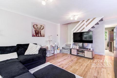 9 Bradbourne Way, Pitsea, Basildon, SS13 2DW