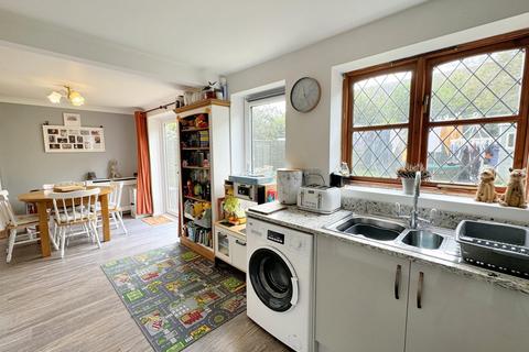 32 Bugsby Way, Kesgrave, Ipswich, IP5 2WX
