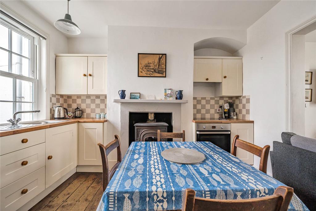 Kitchen/Dining