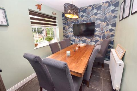 4 bedroom townhouse for sale, Wood Lane Court, New Farnley, Leeds, West Yorkshire
