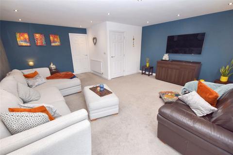 4 bedroom townhouse for sale, Wood Lane Court, New Farnley, Leeds, West Yorkshire