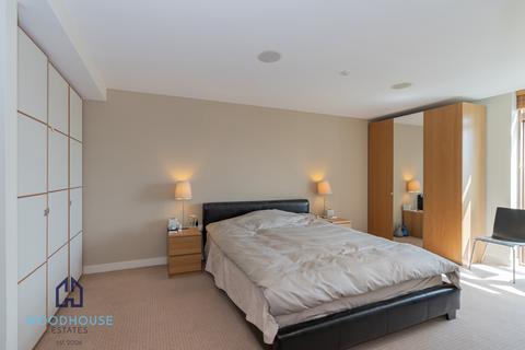 3 bedroom apartment for sale, Lymington Road, London NW6