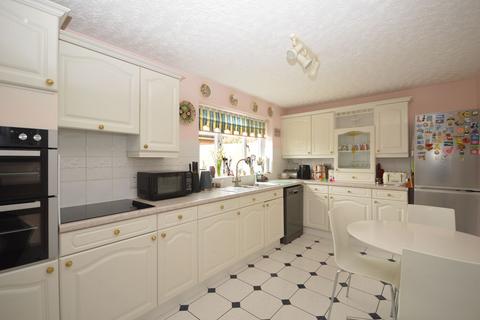 4 bedroom detached house for sale, Etchinghill, Folkestone CT18