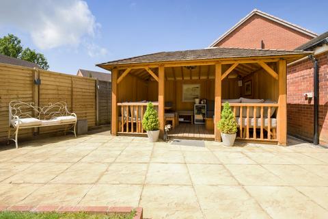 41 Biddestone Avenue, Coate, Swindon, SN3 6DE