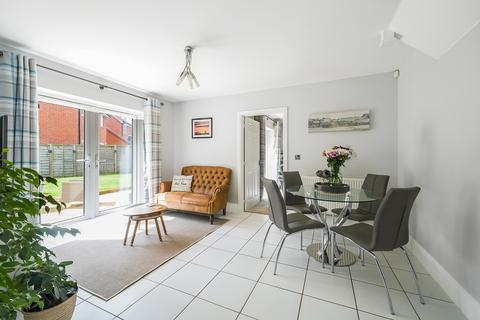 41 Biddestone Avenue, Coate, Swindon, SN3 6DE