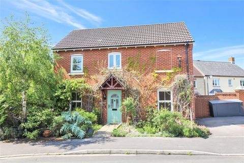 3 bedroom detached house for sale, Swindon, Wiltshire SN25