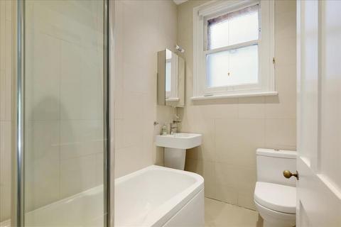 Flat 27, Bishops Mansions Bishops Park Road, London, SW6 6DZ