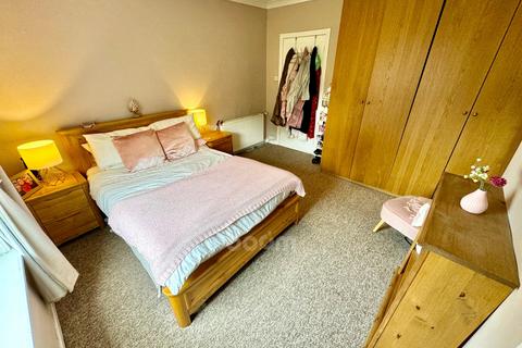 2 bedroom flat for sale, 26 Dunlop Street, Linwood