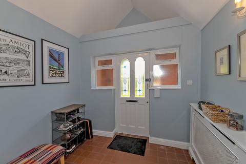 74 Buckingham Road, Bletchley, Milton Keynes, MK3 5HL