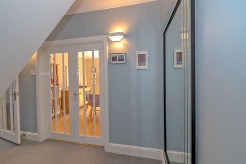 74 Buckingham Road, Bletchley, Milton Keynes, MK3 5HL