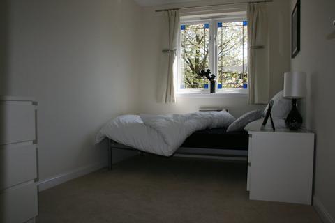 2 bedroom apartment to rent, De Havilland House, Hatfield, AL10