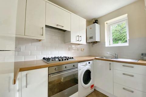2 bedroom terraced house to rent, Speedwell Close, Weavering, ME14