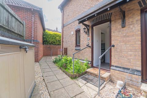undefined, BROCKS CLOSE  DIBDEN PURLIEU  UNFURNISHED