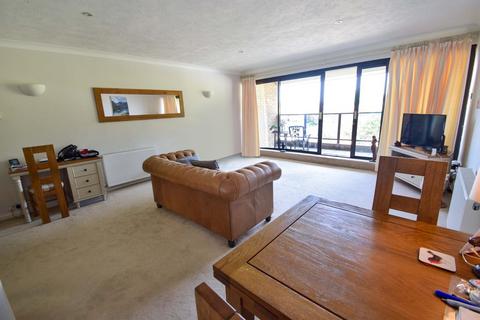 1 bedroom apartment for sale, Shorland Court Esplanade, Rochester, ME1