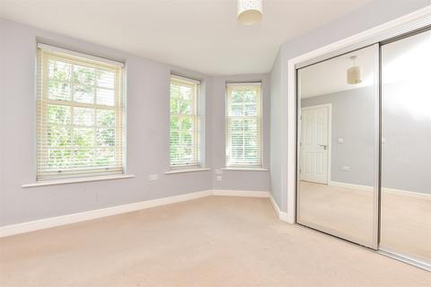 3 bedroom flat for sale, Old School Close, Redhill, Surrey