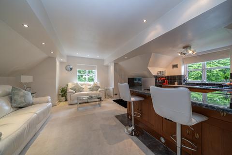 2 bedroom flat for sale, Seven Gables, Buckingham MK18