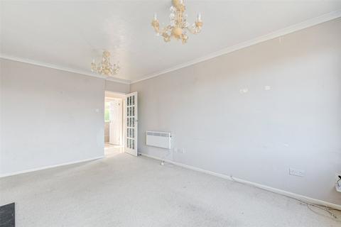 1 bedroom flat for sale, Tarring Road, Worthing, West Sussex, BN11